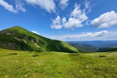 Парадокс или закономерность военного времени. Где искать места для отдыха в Карпатах