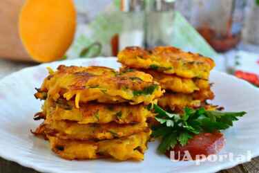 Как сделать драники с сыром, зеленью и тыквой
