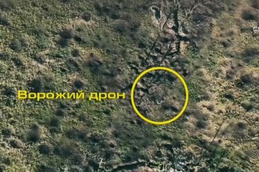 'Соколи з'їли горобця': бійці з Нацгвардії перетворили на уламки дрон окупантів (відео)