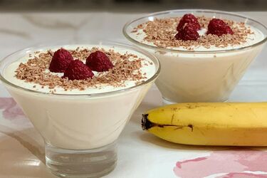 Как сделать кремовый десерт из бананов и сыра за 3 минуты