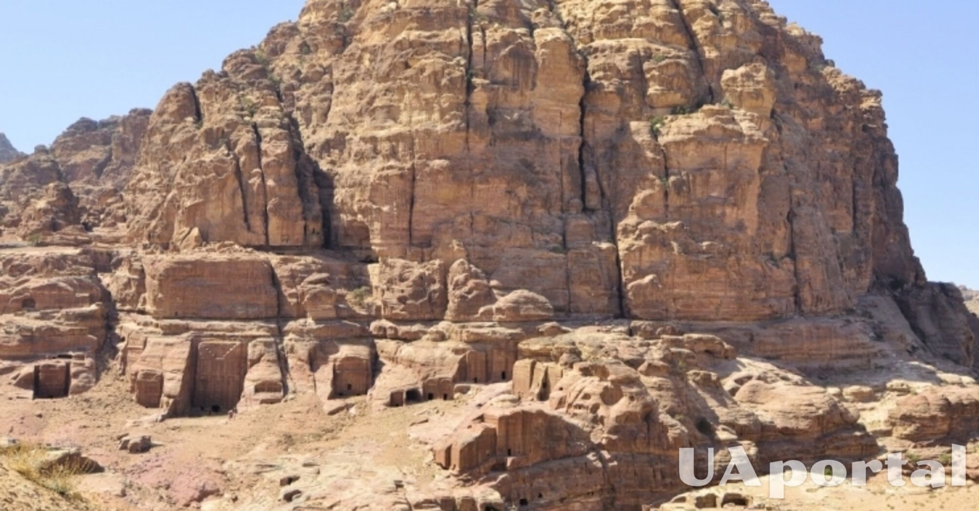 Desert temple 9000 years old discovered in Jordan 