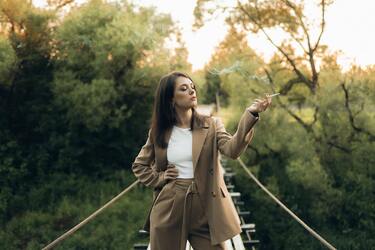 'Цигарки' или 'сигарети', 'палити' или 'курити': ответ Авраменко (видео)