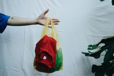 Как ответственно обращаться с ненужной одеждой