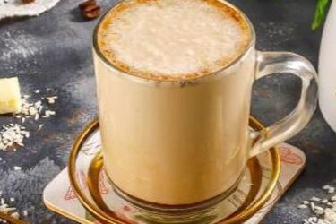 Як зробити каву Рафаелло з кокосовою стружкою