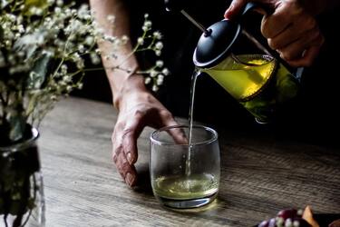 Advantages and disadvantages of green tea