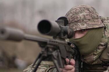 Снайпери ССО без єдиного пострілу взяли в полон 19 окупантів (відео)