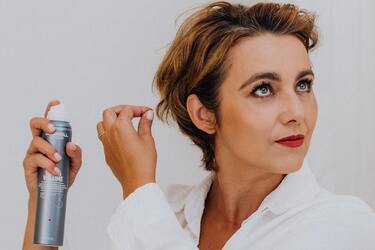 Навіщо використовувати сухий шампунь: плюси і мінуси цього засобу для волосся