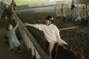 What is hippotherapy for: the pros and cons of riding
