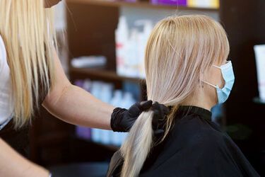 Четыре простых прически, скрывающих проблему редких и тонких волос