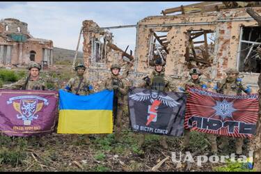 Штурмова бригада 'Лють' підняла український прапор у Кліщіївці: фото та відео