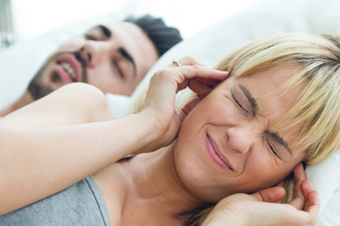 Народные методы борьбы с храпом