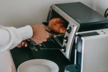 Какие продукты лучше не разогревать дважды, чтобы сохранить их качество