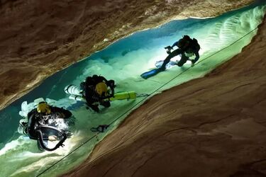 Diabelski dół: co klimatolodzy znaleźli w przerażającej jaskini w USA