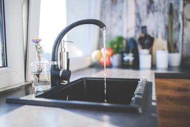 Methods of cleaning the sink without chemicals