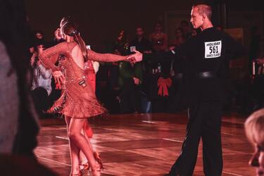 Преимущества и недостатки бальных танцев для детей