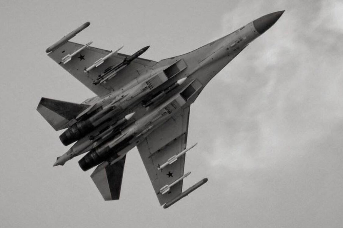 россияне под Токмаком могли сбить из комплекса С-300 собственный истребитель Су-35 (фото и видео)