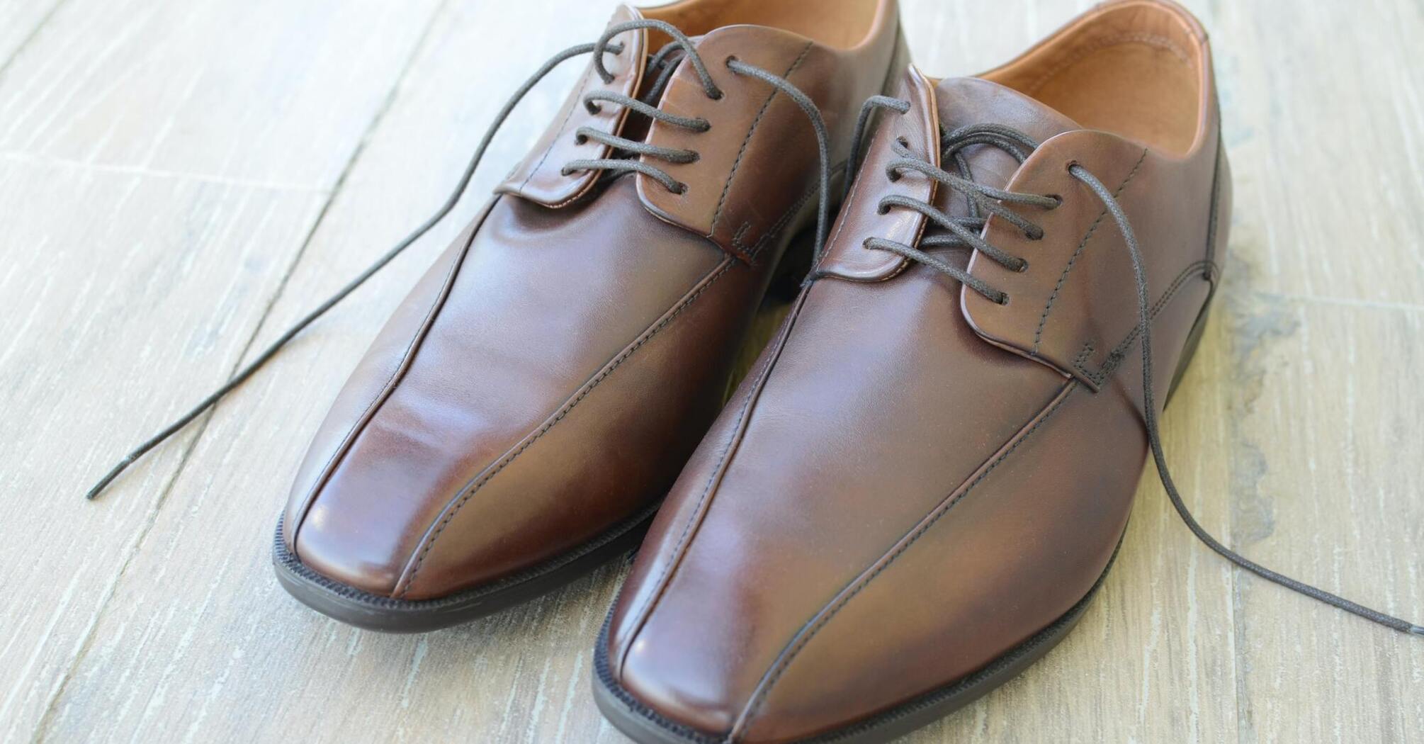 How to stretch tight shoes quickly: 5 effective ways