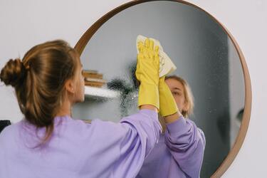 Що треба робити, аби дзеркало сяяло