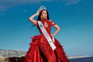 Скандал на Mrs World International: победительница из Украины держалась за руки с россиянкой (фото и видео)