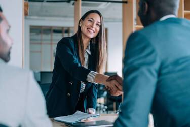 How to behave during an interview: Three effective tips