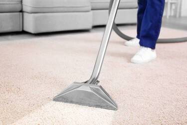 How to clean a carpet without dry cleaning: 3 effective life hacks