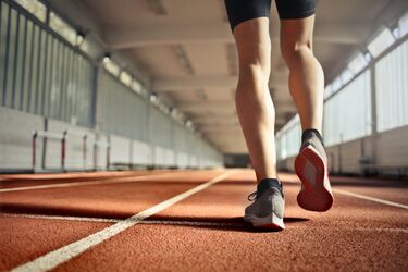 Not 10 thousand: scientists have named the optimal number of daily steps for longevity