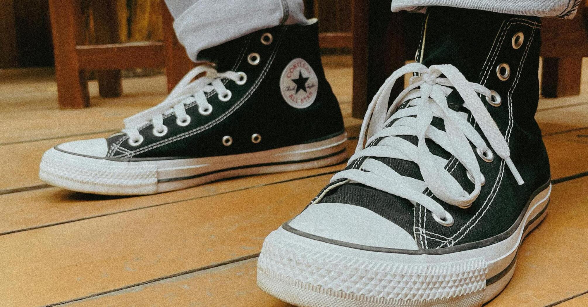 How to whiten your shoelaces in 10 minutes: 3 handy tips and tricks