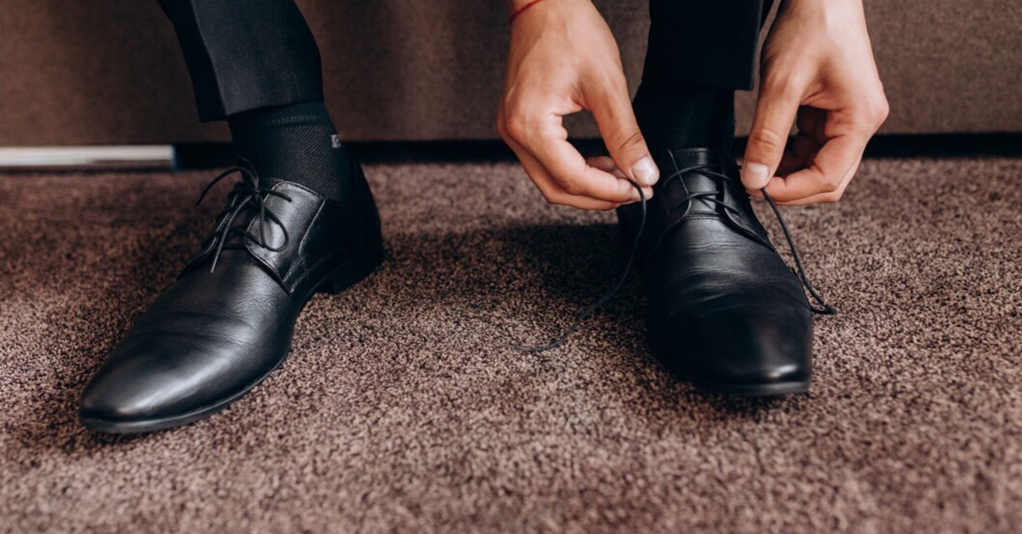 How to remove creases on leather shoes: Three simple tips