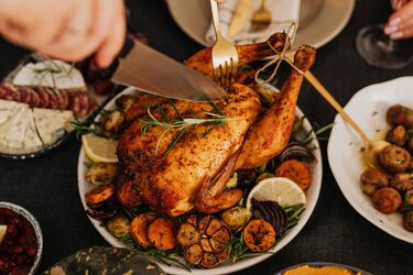 Stop washing raw chicken: experts warn of risks