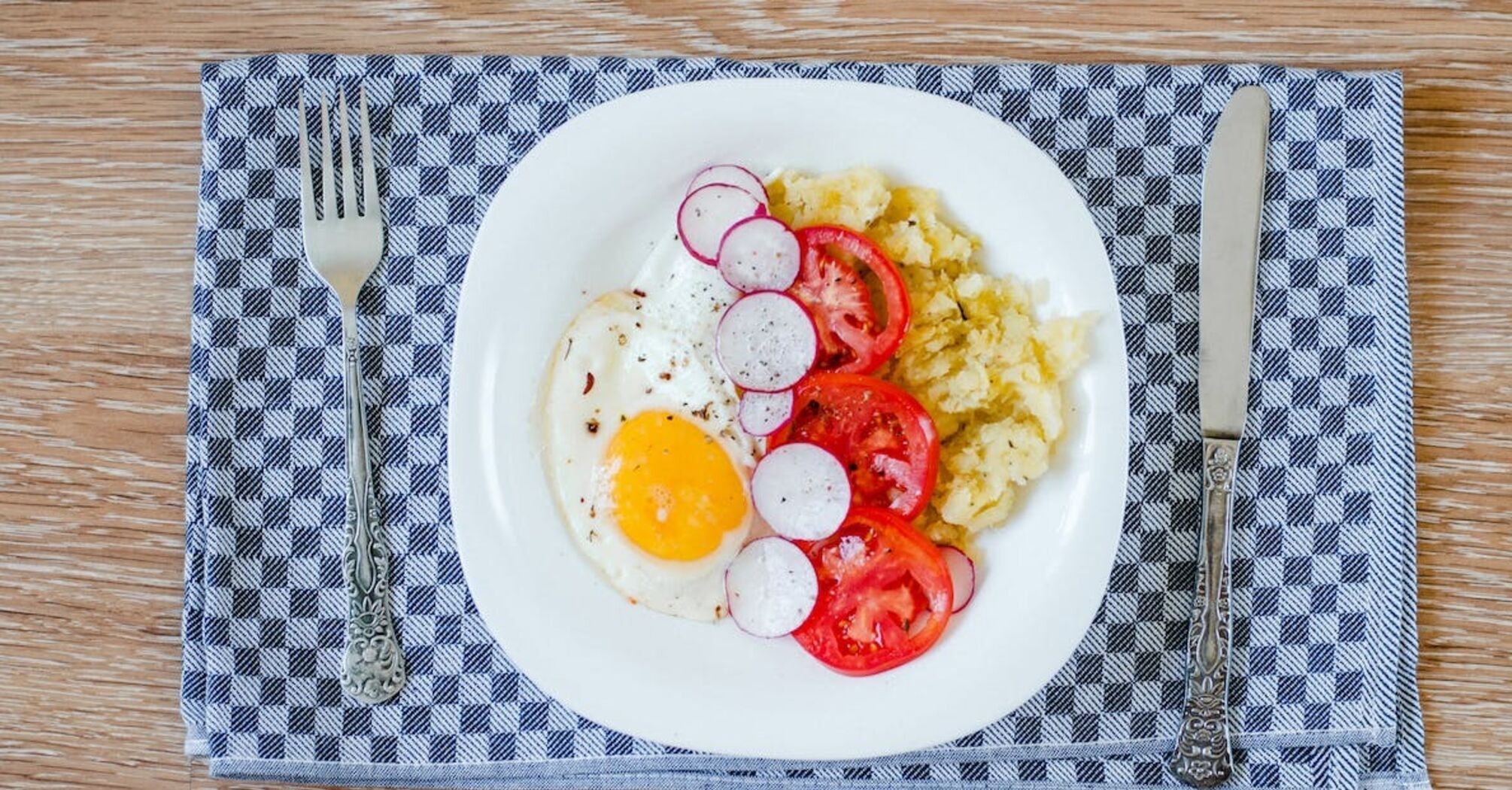 To have a healthy brain: doctor names two foods to add to morning scrambled eggs