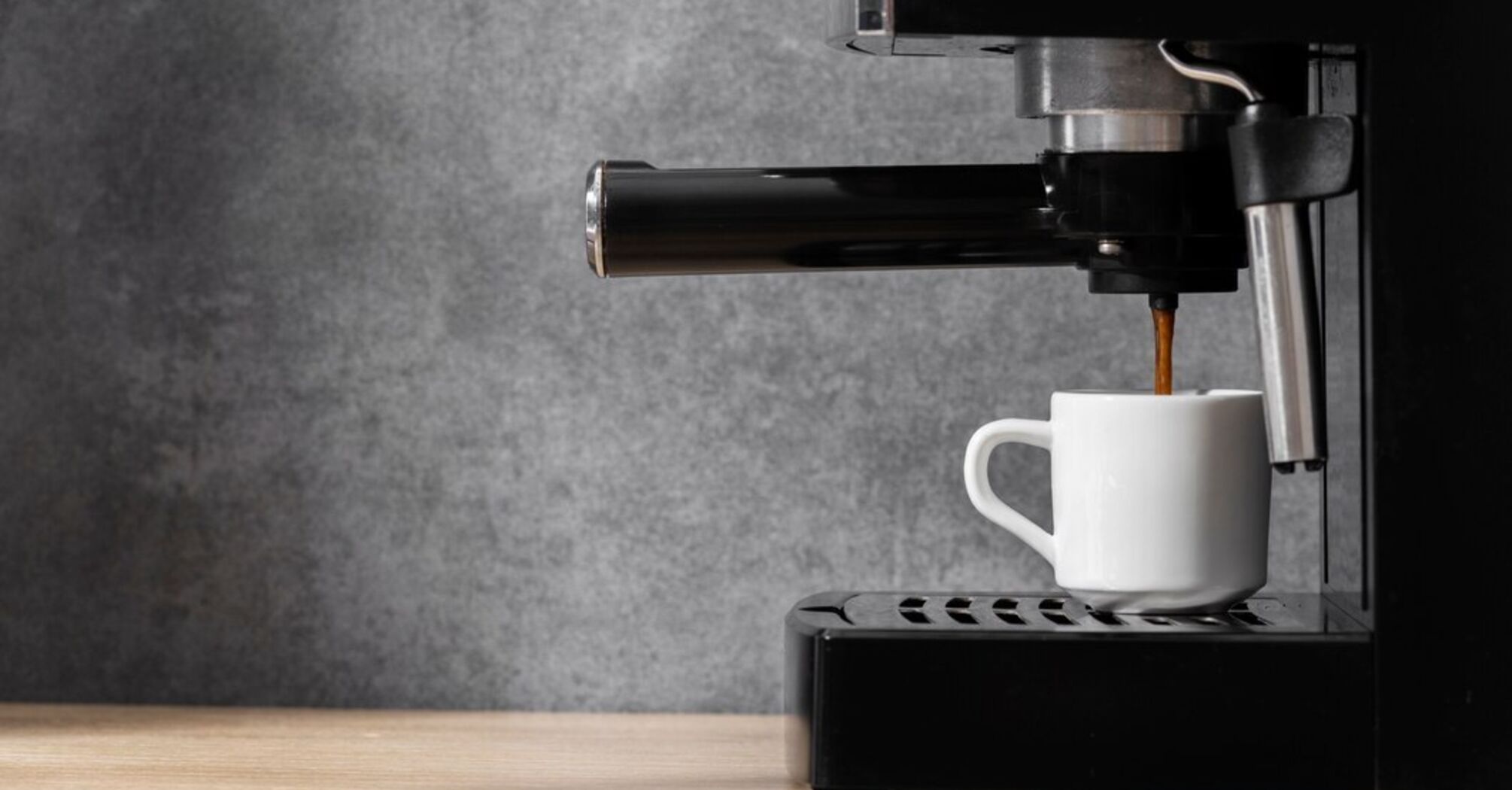 Pros and cons of coffee machines: what to look for before purchase