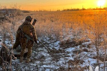 Бійці ССО на Донеччині здійснили 'зухвалий наліт' на опорний пункт окупантів та взяли полонених (відео)