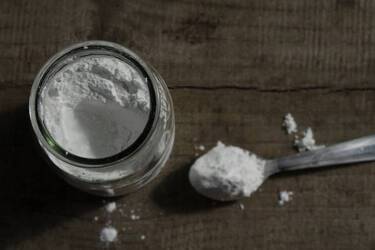 Jak używać proszku do pieczenia w codziennym życiu? 3 ciekawe życiowe hacki