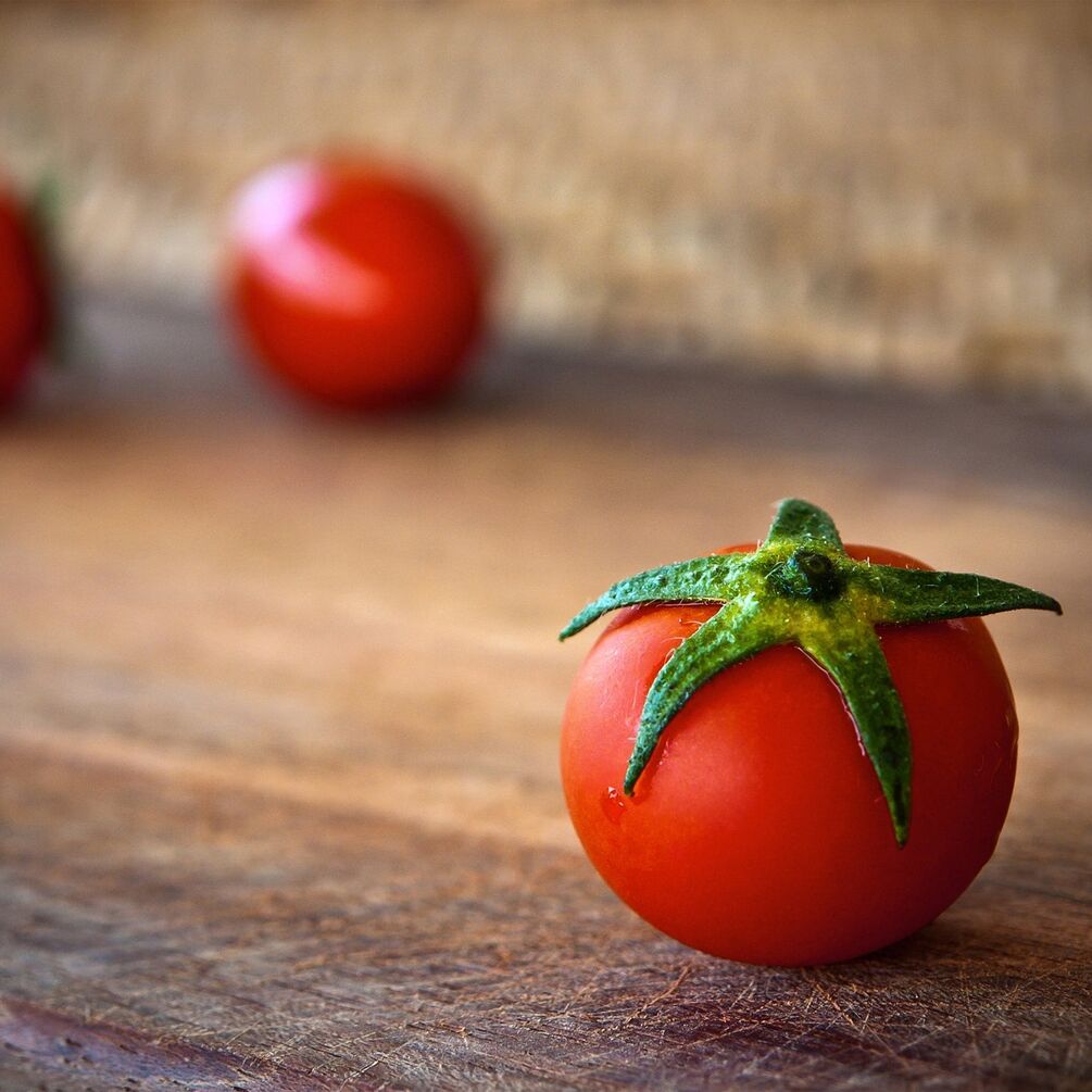 Як повернути смак тепличним помідорам: 3 ефективні лайфхаки
