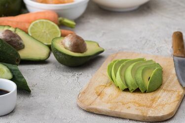 How to properly peel an avocado with a knife