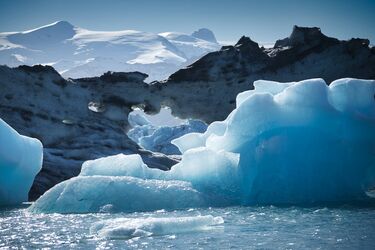 The size of a city: huge holes found in Antarctica (photo)