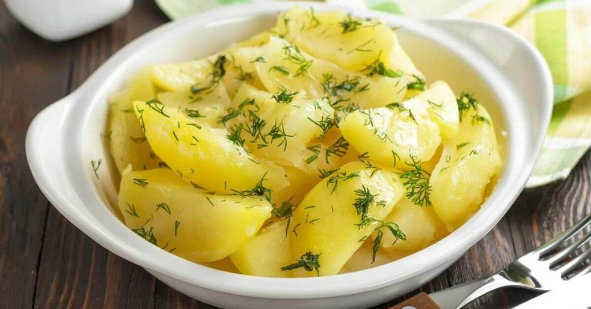 How to cook potatoes with vinegar so that they don't fall apart