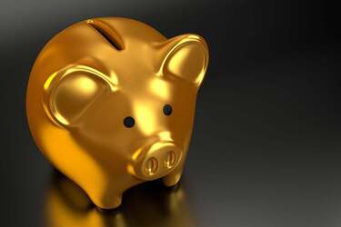 How to learn how to save money: 3 interesting lifehacks