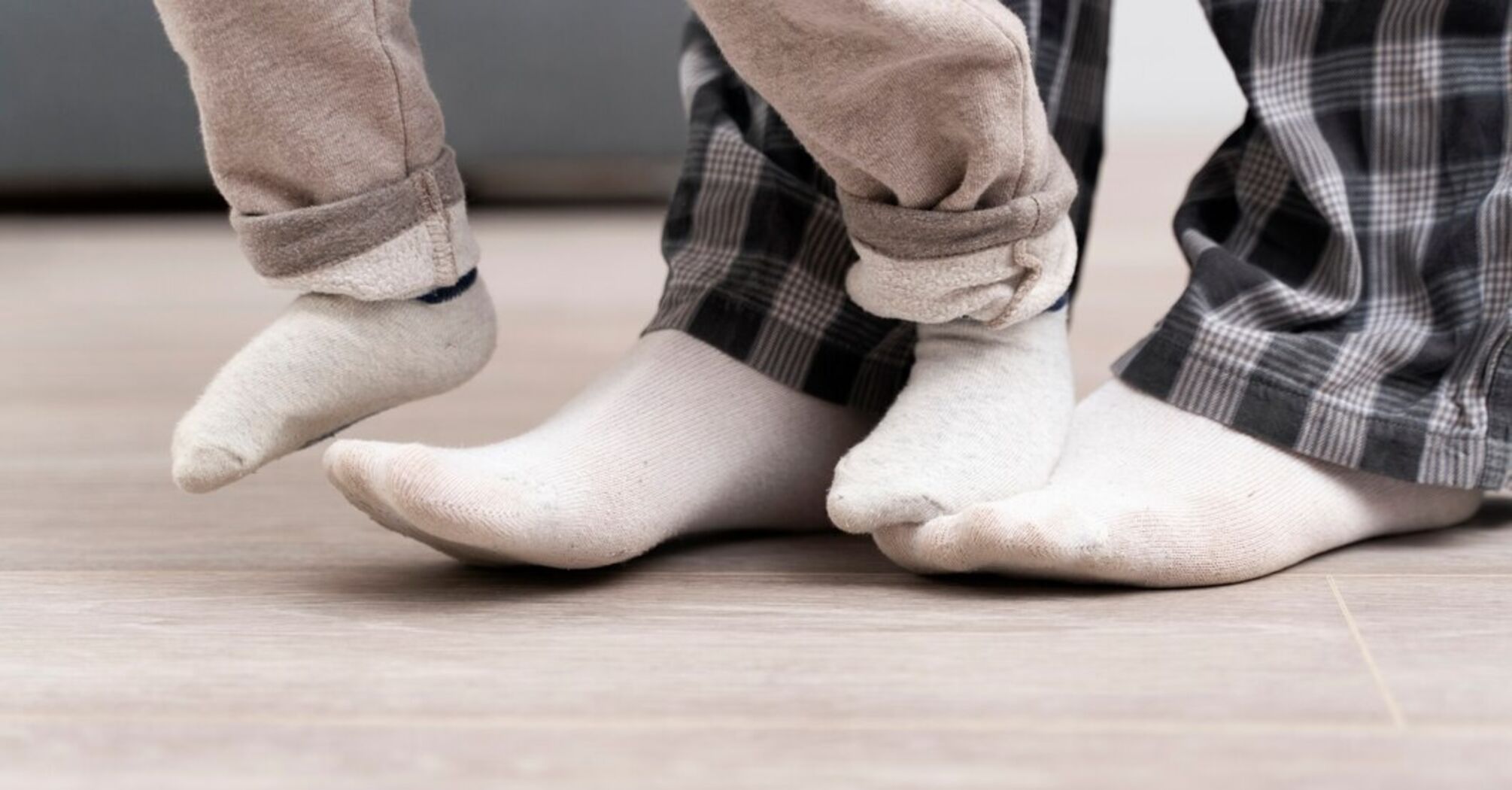 How to take proper care for white socks so that they do not lose their color: 5 effective tips