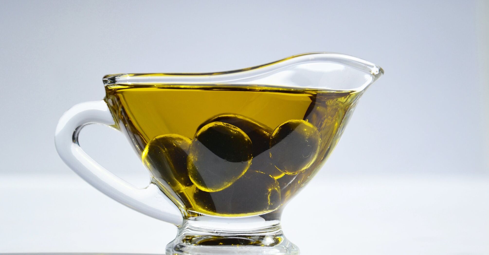 Як покращити процес гоління: Лайфхаки з оливковою олією