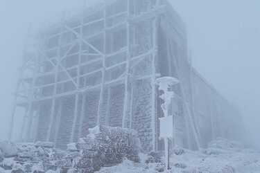 У деяких областях України вже випав перший сніг: чи накриє зимова хуртовина всю країну вже у жовтні