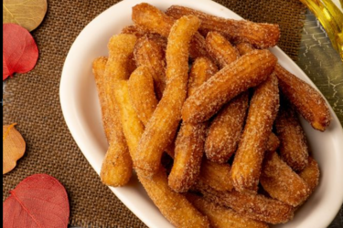 Хрусткі чурос: максимально простий рецепт