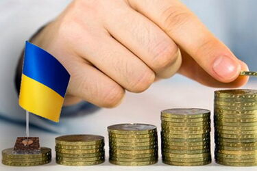 Як можна Голодомор порівнювати зі сплатою податків?