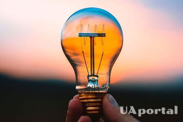 До 20 годин без світла: українцям порадили готуватись до важкої зими