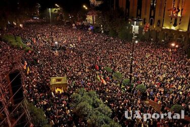 Протести у Тбілісі: силовики використовують водомети проти мітингувальників (фото, відео)