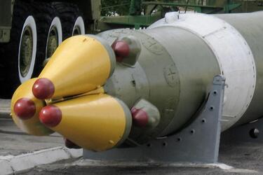 Як змусити кремлівців злізти з 'Орєшніка'