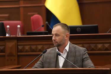 Правоохранители вынесли подозрение чиновнику КГГА, оформившему фейковую инвалидность