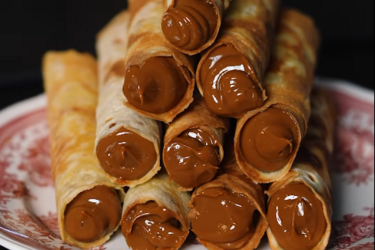 Трубочки, які можна приготувати на пательні: рецепт