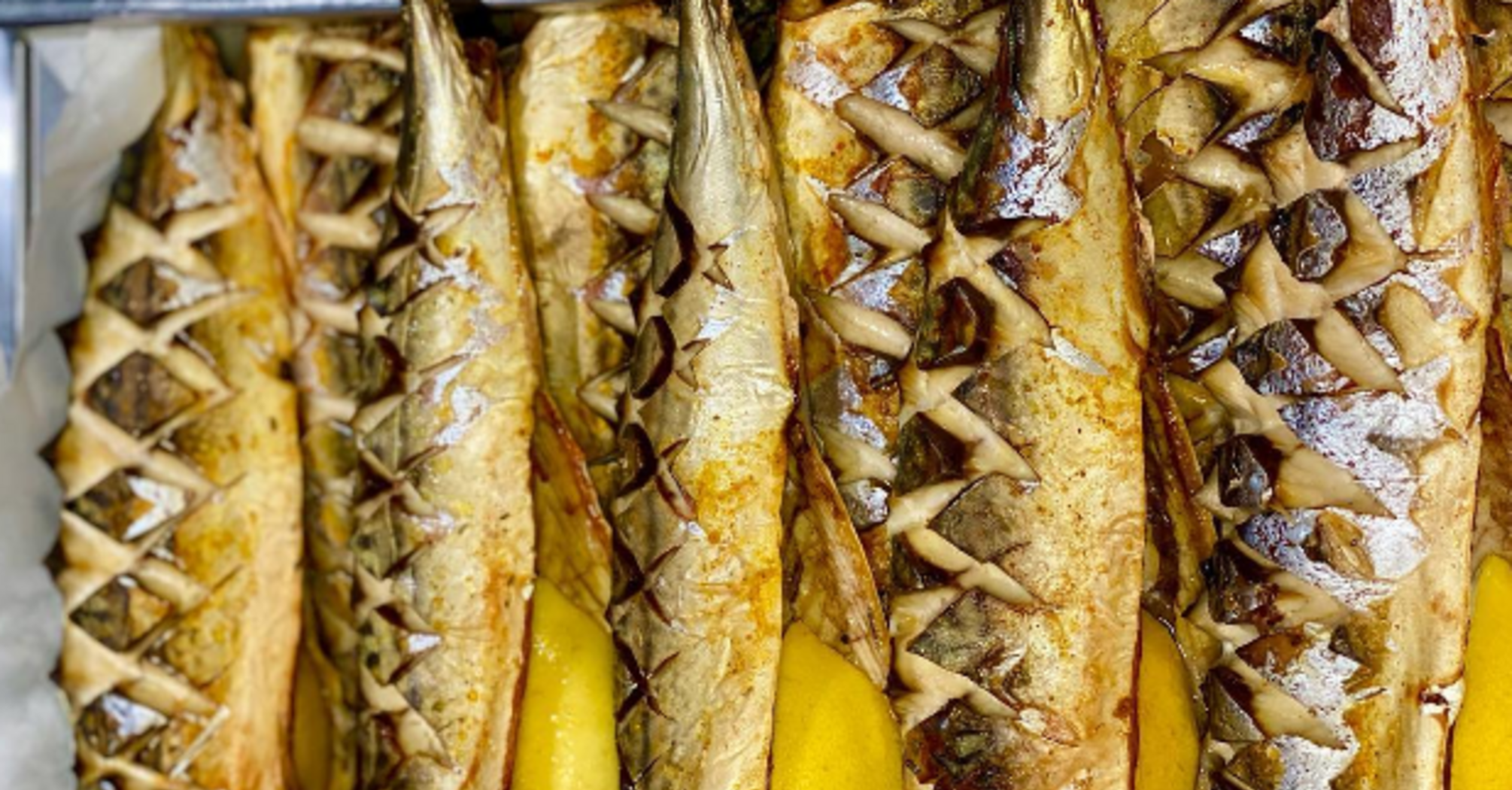 How to bake mackerel deliciously: a simple recipe