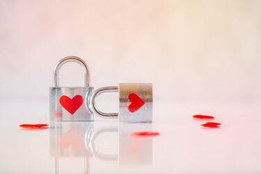 Де і як провести День Закоханих. Романтичні локації регіонів України. Сюрприз для читачів